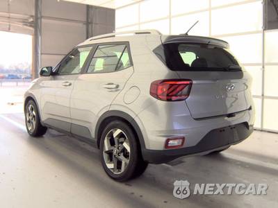 2025 Hyundai Venue SEL - zdjęcie 6 z 36 - miniatura