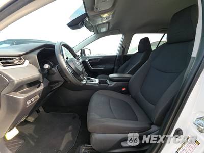 2025 Toyota RAV4 LE - zdjęcie 7 z 50 - miniatura