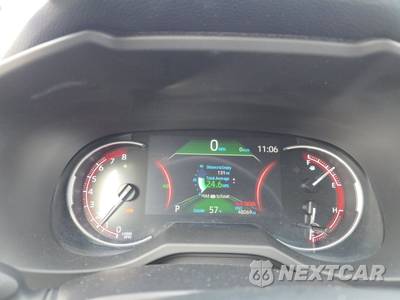 2025 Toyota RAV4 LE - zdjęcie 12 z 50 - miniatura