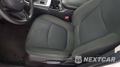 2025 Toyota RAV4 LE - zdjęcie 34 z 50 - miniatura