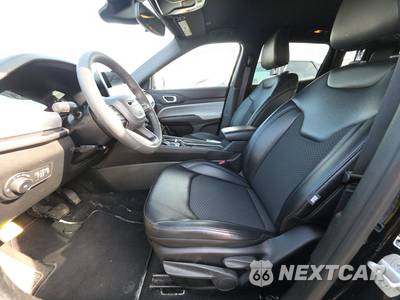 2025 Jeep Compass Latitude - zdjęcie 7 z 28 - miniatura