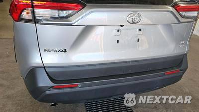 2025 Toyota RAV4 LE - zdjęcie 21 z 33 - miniatura