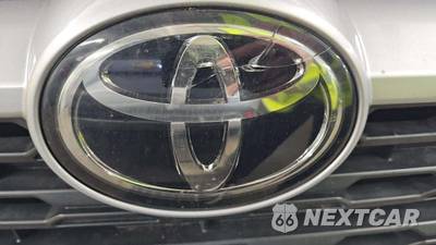 2025 Toyota RAV4 LE - zdjęcie 26 z 33 - miniatura