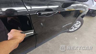 2025 Jeep Compass Latitude - zdjęcie 27 z 28 - miniatura