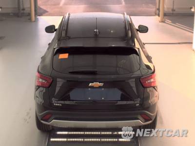 2025 Chevrolet Trax LT - zdjęcie 5 z 32 - miniatura