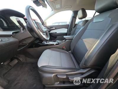 2025 Chevrolet Trax LT - zdjęcie 7 z 32 - miniatura