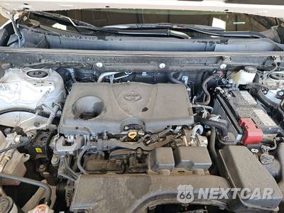 2025 Toyota RAV4 LE - zdjęcie 15 z 26 - miniatura