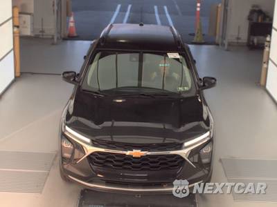 2025 Chevrolet Trax LT - zdjęcie 2 z 32 - miniatura