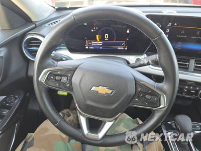 2025 Chevrolet Trax LT - zdjęcie 10 z 32 - miniatura