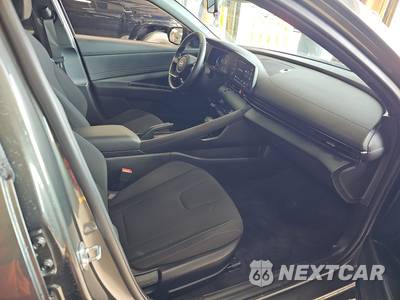 2026 Hyundai Elantra SEL Sport - zdjęcie 8 z 30 - miniatura