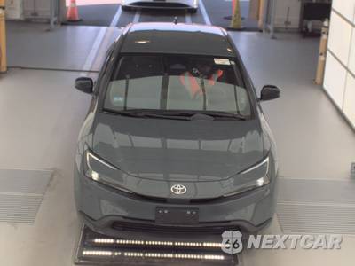 2025 Toyota Prius LE - zdjęcie 2 z 31 - miniatura