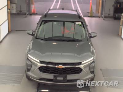 2025 Chevrolet Trax LT - zdjęcie 2 z 37 - miniatura