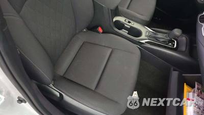 2026 Toyota Corolla LE Sedan - zdjęcie 30 z 32 - miniatura