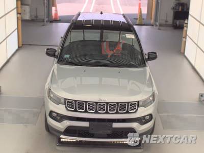2025 Jeep Compass Limited - zdjęcie 2 z 27 - miniatura