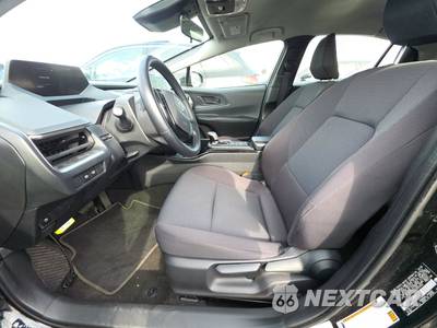 2025 Toyota Prius LE - zdjęcie 7 z 32 - miniatura
