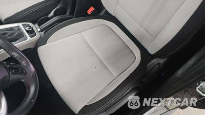 2025 Hyundai Venue SEL - zdjęcie 25 z 49 - miniatura