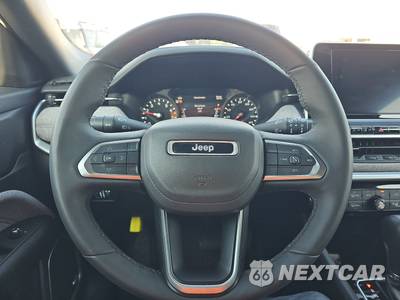2025 Jeep Compass Latitude - zdjęcie 10 z 33 - miniatura