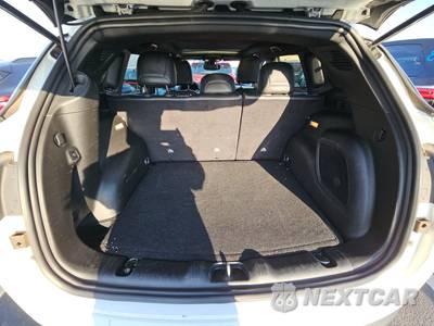 2025 Jeep Compass Latitude - zdjęcie 16 z 32 - miniatura