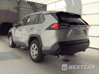 2025 Toyota RAV4 LE - zdjęcie 6 z 27 - miniatura