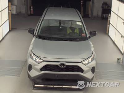 2025 Toyota RAV4 LE - zdjęcie 2 z 27 - miniatura