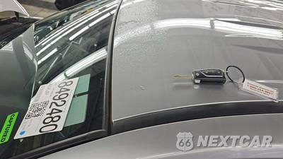 2025 Toyota RAV4 LE - zdjęcie 17 z 27 - miniatura