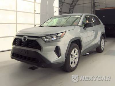 2025 Toyota RAV4 LE - zdjęcie 1 z 27 - miniatura