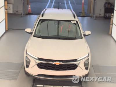 2025 Chevrolet Trax LT - zdjęcie 2 z 35 - miniatura