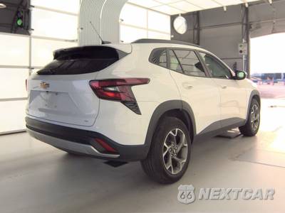 2025 Chevrolet Trax LT - zdjęcie 4 z 35 - miniatura