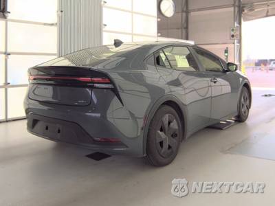 2025 Toyota Prius LE - zdjęcie 4 z 41 - miniatura