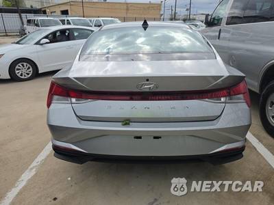 2021 Hyundai Elantra SE - zdjęcie 5 z 23 - miniatura