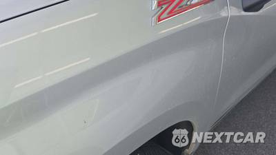 2020 Chevrolet Silverado 1500 LTZ Crew Cab Short Bed 1LZ - zdjęcie 32 z 41 - miniatura