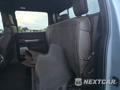 2026 Ford Super Duty F-350 King Ranch Crew Cab Long Bed - zdjęcie 13 z 20 - miniatura