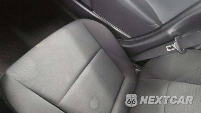 2023 Toyota Prius LE - zdjęcie 31 z 39 - miniatura