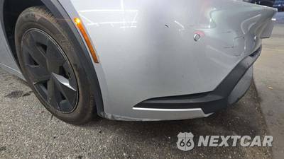 2023 Toyota Prius LE - zdjęcie 36 z 39 - miniatura