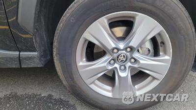 2025 Toyota RAV4 Hybrid XLE - zdjęcie 23 z 29 - miniatura