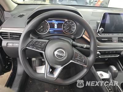 2025 Nissan Altima SV - zdjęcie 10 z 26 - miniatura