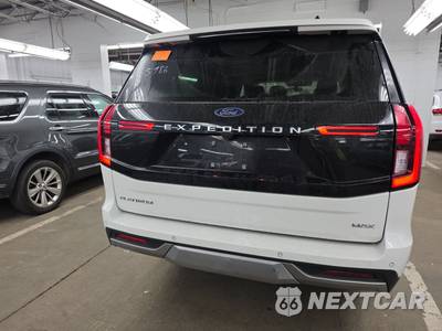2025 Ford Expedition MAX Platinum - zdjęcie 5 z 39 - miniatura