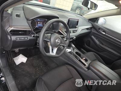 2025 Nissan Altima SV - zdjęcie 11 z 26 - miniatura