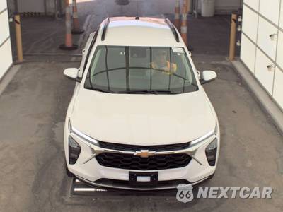 2026 Chevrolet Trax LT - zdjęcie 2 z 22 - miniatura