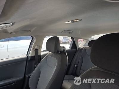 2025 Kia K4 LXS - zdjęcie 20 z 25 - miniatura