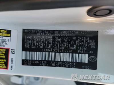 2025 Toyota Camry LE - zdjęcie 14 z 33 - miniatura
