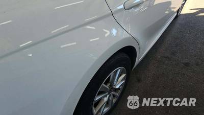 2025 Toyota Camry LE - zdjęcie 22 z 33 - miniatura
