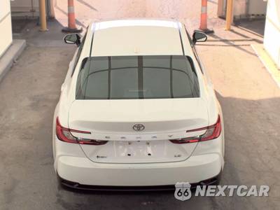 2025 Toyota Camry LE - zdjęcie 5 z 33 - miniatura