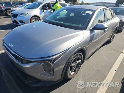 2025 Kia K4 LXS - zdjęcie 1 z 36 - miniatura