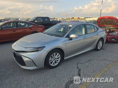 2025 Toyota Camry LE - zdjęcie 1 z 24 - miniatura