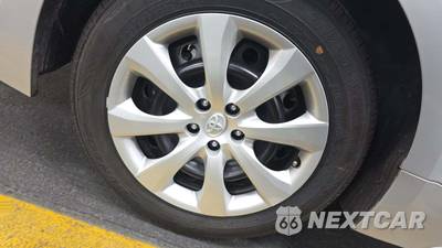 2026 Toyota Corolla LE Sedan - zdjęcie 28 z 29 - miniatura