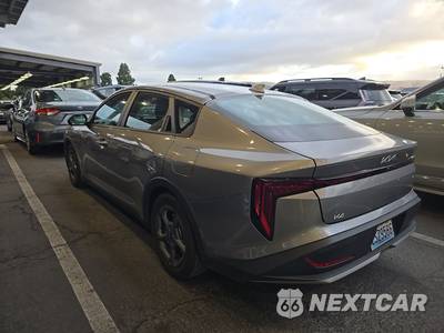 2025 Kia K4 LXS - zdjęcie 6 z 29 - miniatura