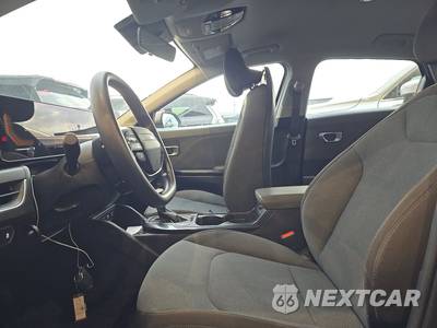 2025 Kia K4 LXS - zdjęcie 7 z 29 - miniatura