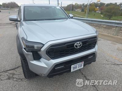 2025 Toyota Tacoma TRD Off-Road Crew Cab Medium Bed - zdjęcie 2 z 29 - miniatura