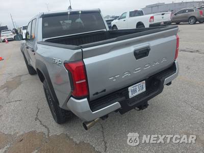 2025 Toyota Tacoma TRD Off-Road Crew Cab Medium Bed - zdjęcie 5 z 29 - miniatura